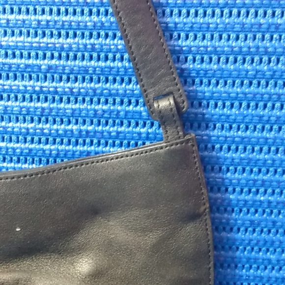 Dkny - Picture 2 of 6